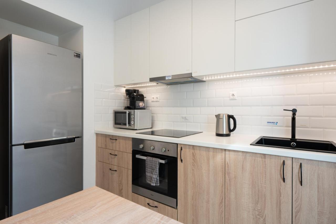 Classy Apartment In Koukaki, Walk To Metro & Acropolis アテネ エクステリア 写真